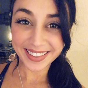 Meet your Posher, Lea